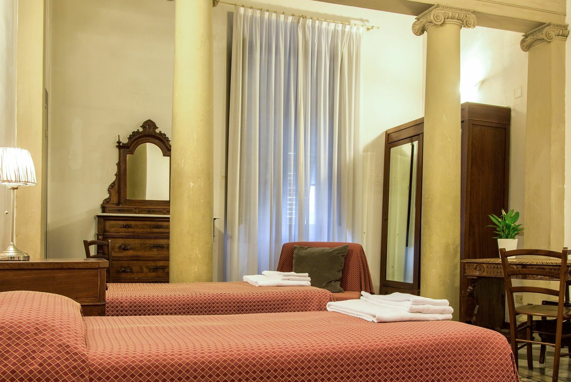 Casa Santo Nome Di Gesu Hotel Florenz