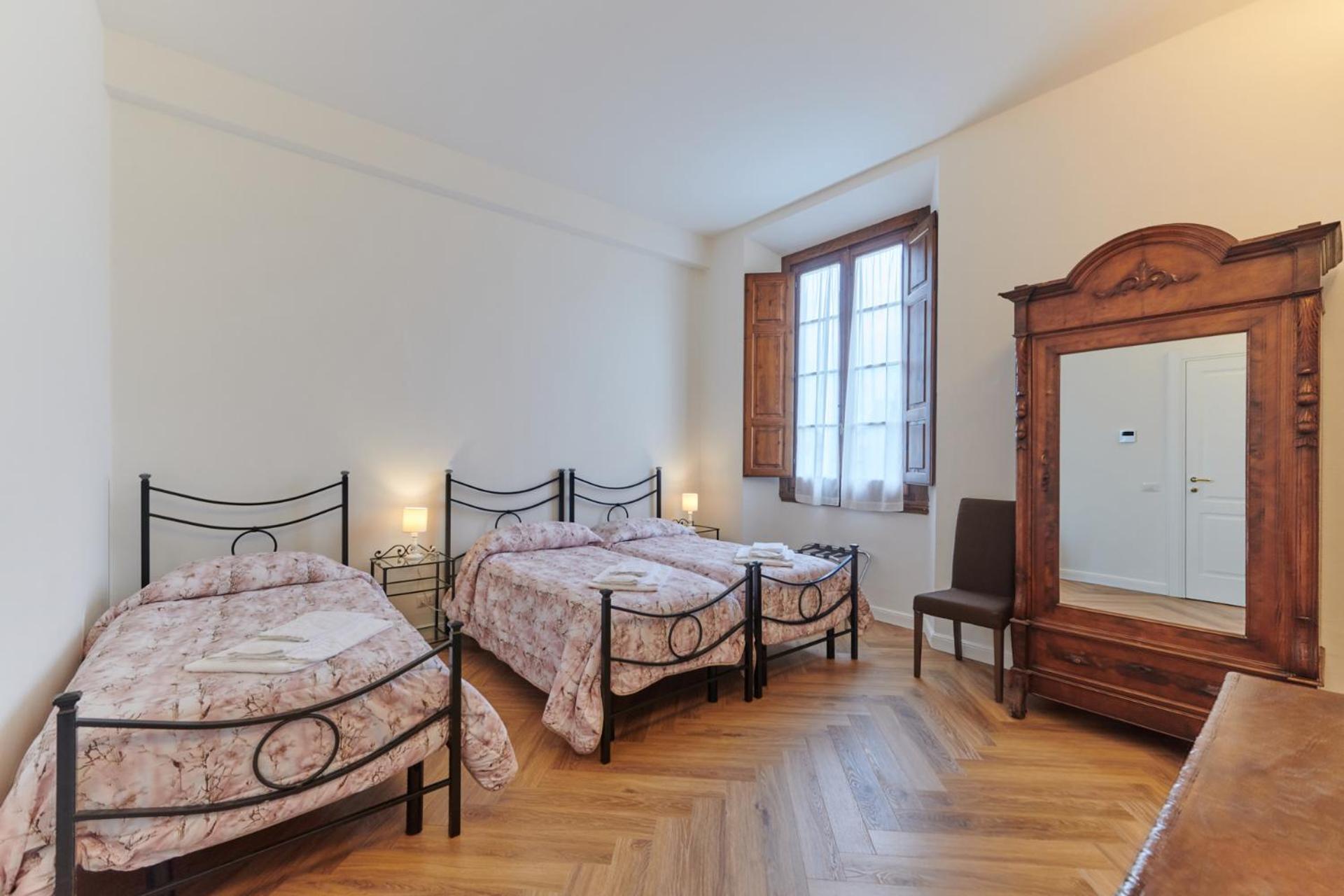 Casa Santo Nome Di Gesu Hotel Florencia